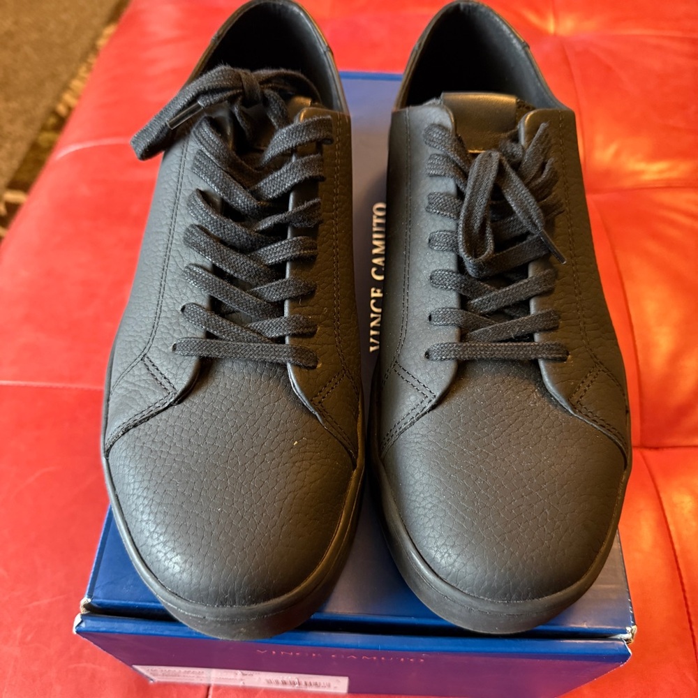 Vince Camuto Black Textured Men's leather Sneakers size 10